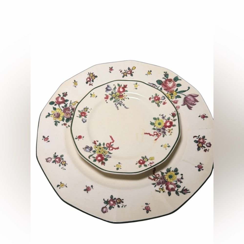 VTG Royal Doulton "Old Leeds Sprays" 5 Piece China Bundle.